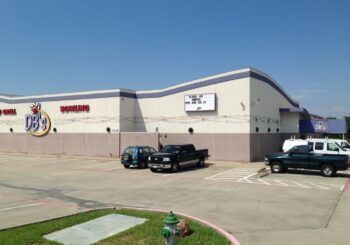 Post construction Cleaning Service at Sports Gril and Bowling Alley in Greenville Texas 08 ac08d3bbc583025299c13710de3a40c2 350x245 100 crop Restaurant & Bowling Alley Post Construction Cleaning Service in Greenville, TX