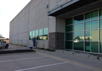 Warehouse Windows Cleaning in Frisco Tx 21 74c6fb223bc941b39bcdc7bb0819e439 350x245 100 crop Warehouse and Office Windows Cleaning in Frisco, TX