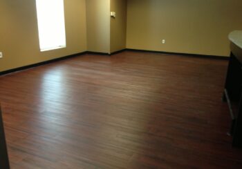 Waxing and Polishing Floors in Irving Texas 07 c5366640cf026d09e5117d65dbbfe01f 350x245 100 crop Waxing Floors in Irving, TX